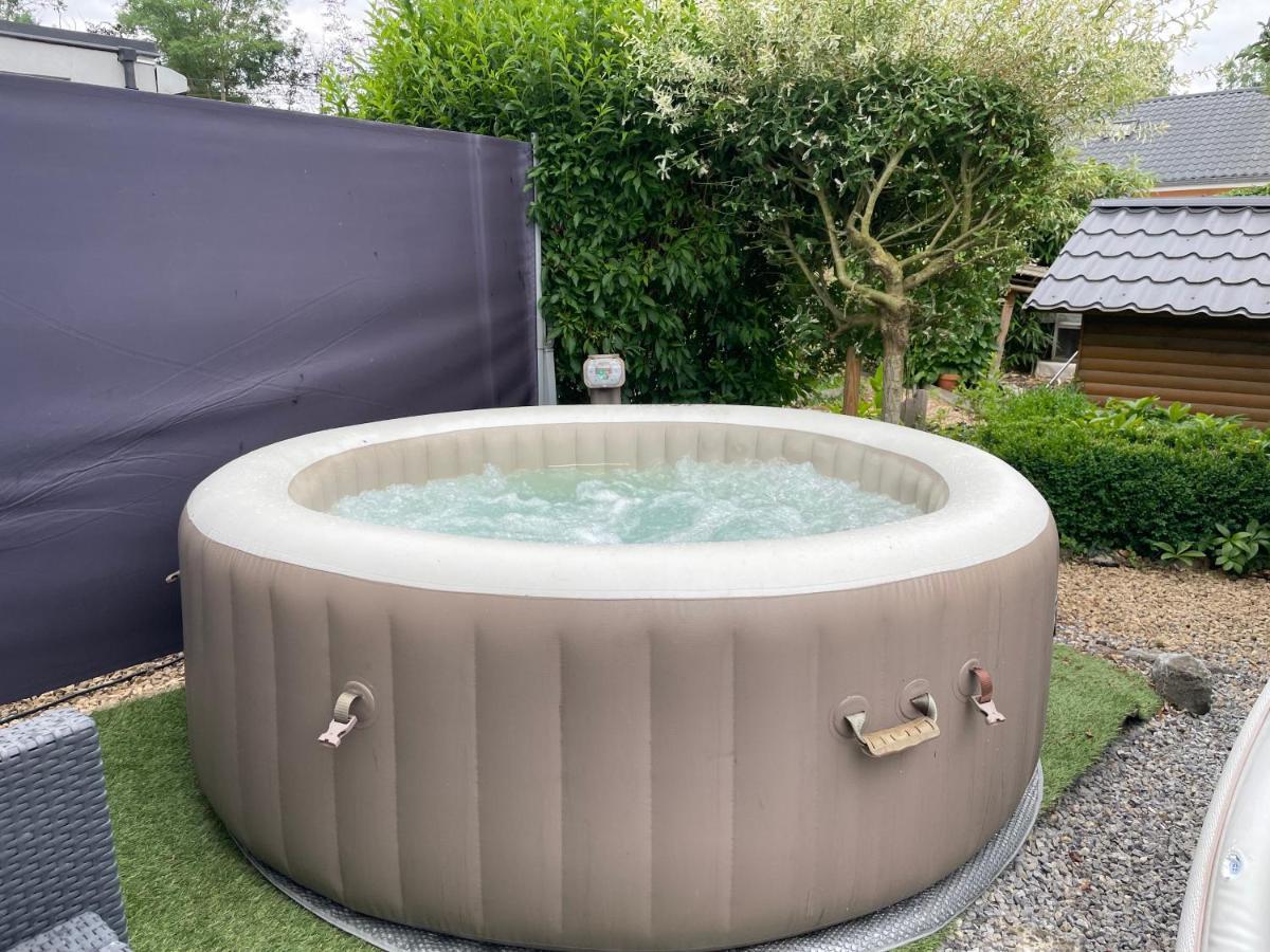 Loft Exceptionnel A Wepion Avec Jacuzzi Exterieur L Ete Et Cabine Infrarouge מראה חיצוני תמונה